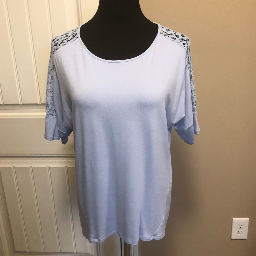 Chico’s Powder Blue SS Hi-Low Tee, Size 1